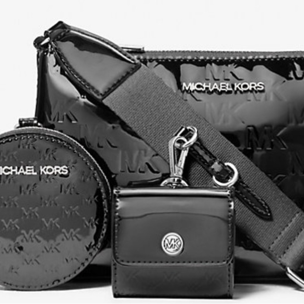 Michael Kors Black Jet Set Travel Wallet